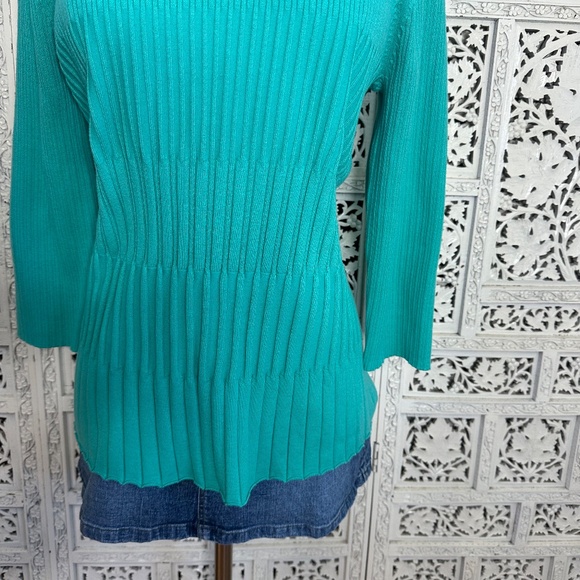 Requirements NWT Teal Green Boat Neck Embellished Ribbed Sweater Blouse Sz Large - Picture 3 of 8